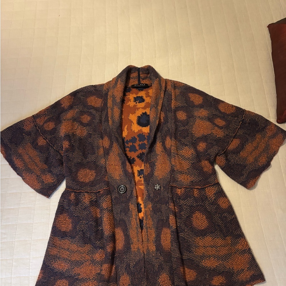 Liz Claiborne Axcess Orange and Navy Floral Knit Sweater